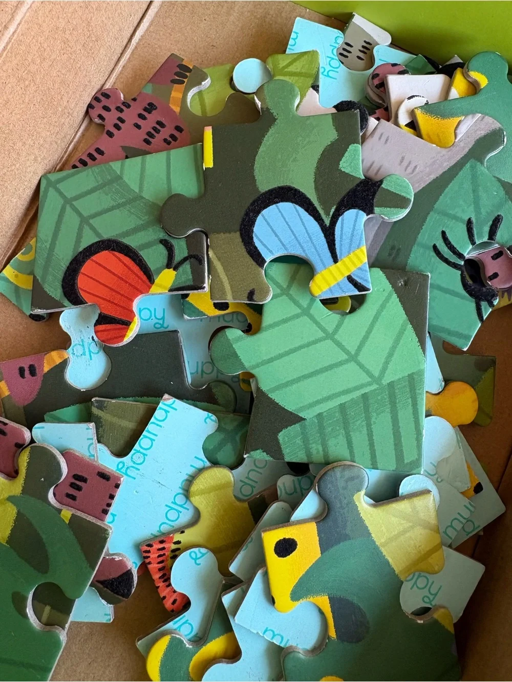 Mudpuppy Animal fuzzy jungle puzzle
